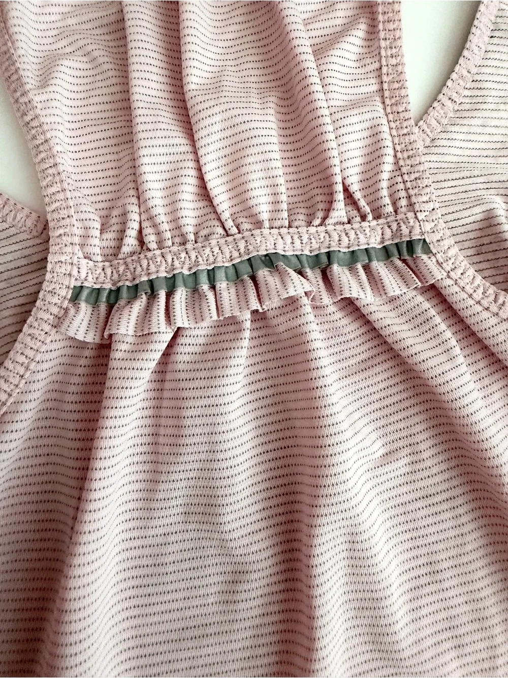 EUC Lululemon Light Pink & Gray Stripe Ruffle Tank
